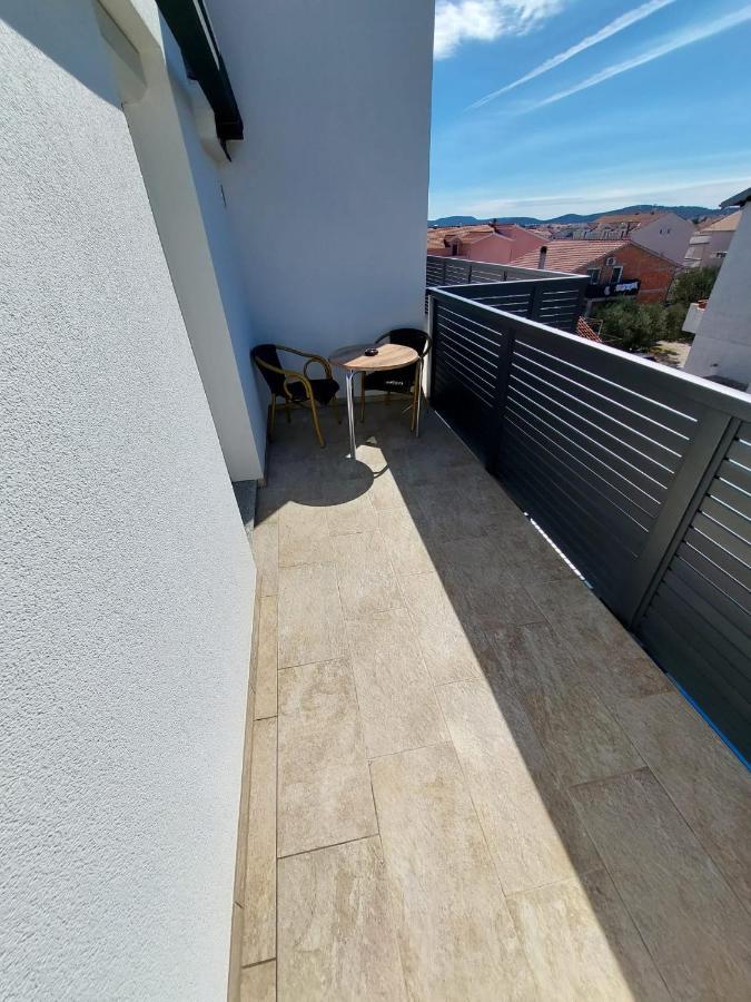 Apartmani Tropical Vodice Exterior foto