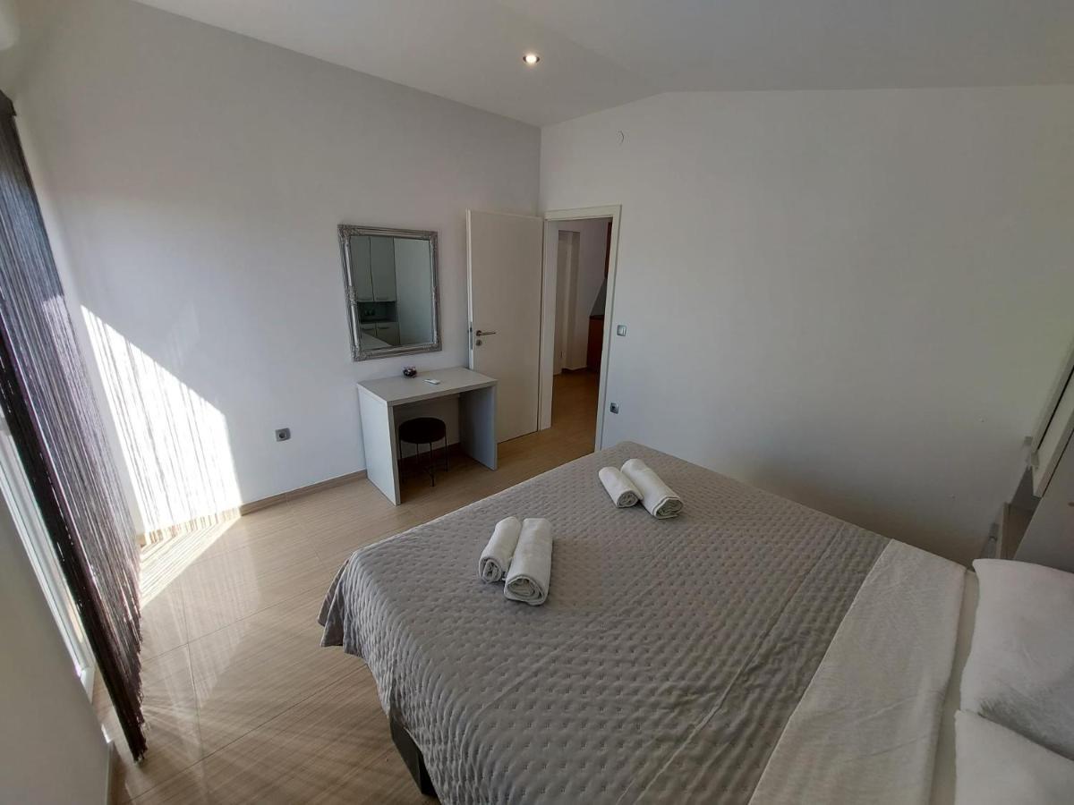 Apartmani Tropical Vodice Exterior foto